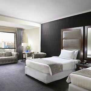 Executive Executive lounge access Guest room City view